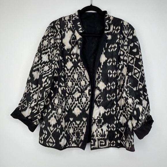 Chico's Womens Large Lightweight Jacket Black White Gray Ikat Reversible 3/4 Slv - Picture 1 of 8